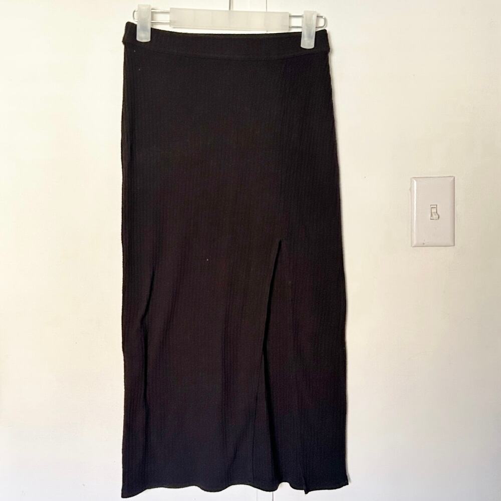 Black Ribbed Midi Skirt w/ Front Slit